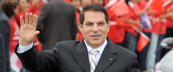 المخلوع "بن علي" يستفز التونسيين في أول صور له من دبي