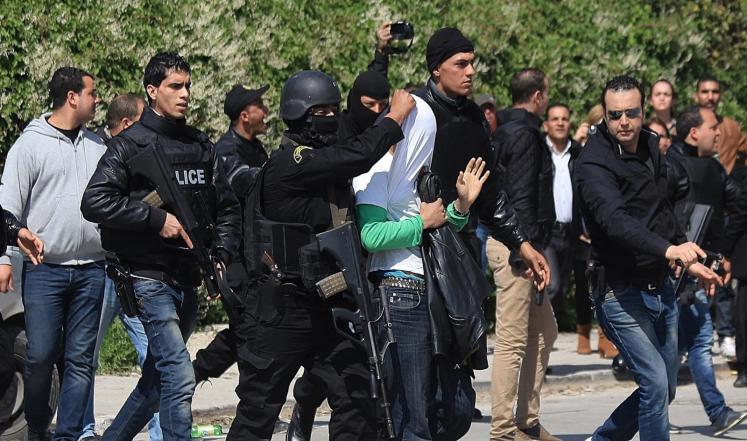 السلطات التونسية تعتقل أكثر من 20 شخصاً ضمن حملة أمنية