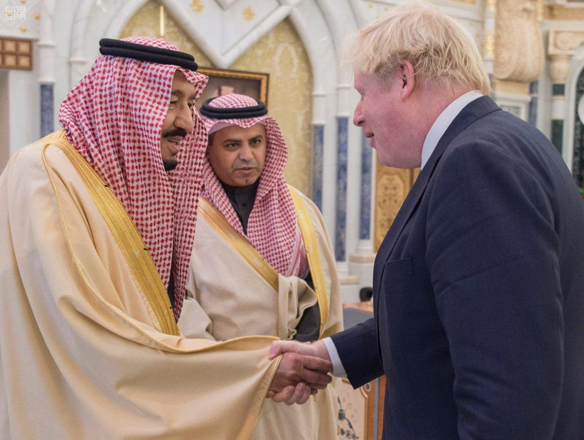 وزير خارجية بريطانيا يصل السعودية لبحث الأزمة الخليجية