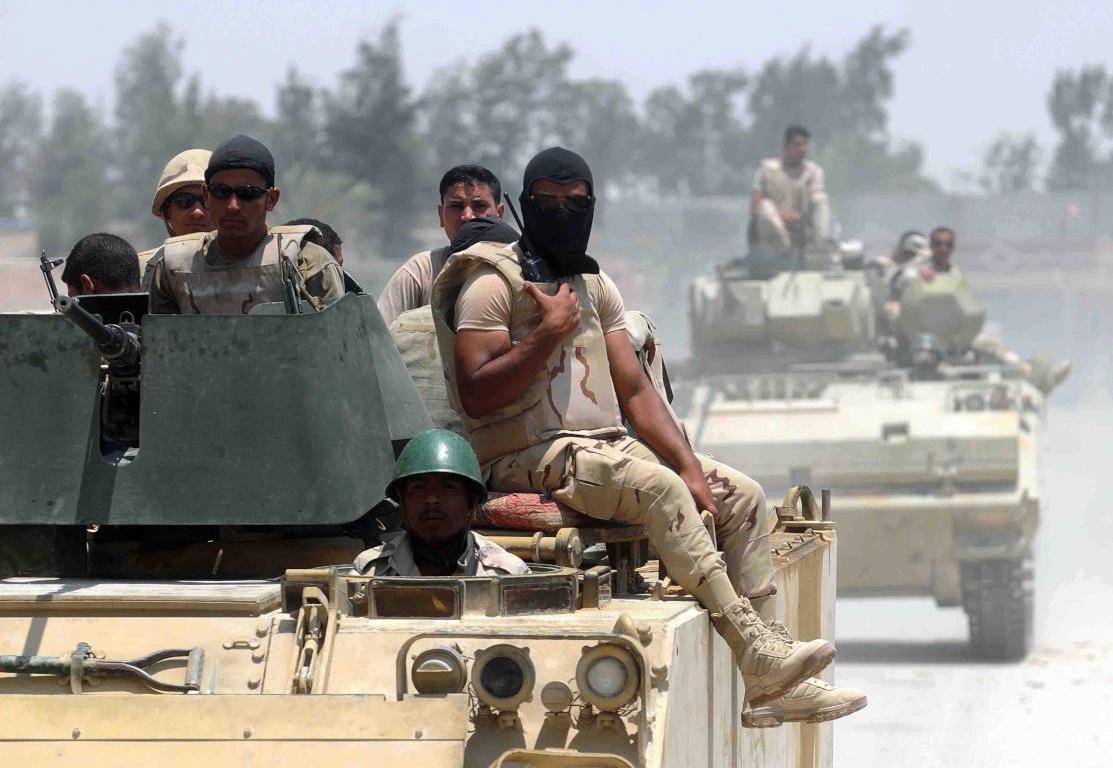 مقتل ضابط ومسلحين اثنين في سيناء