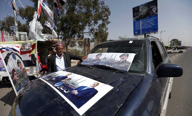 قيادي في حزب المخلوع صالح: الحوثيون قلة لم يعد مرغوب بها