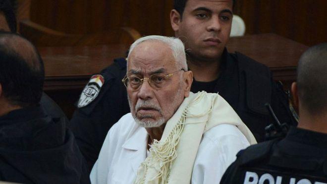 مصر.. وفاة مرشد الإخوان السابق في محبسه بعد تدهور صحته