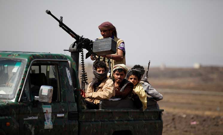 مصدر أمني: ضبط شاحنات إغاثية جنوبي اليمن باعها الحوثيون