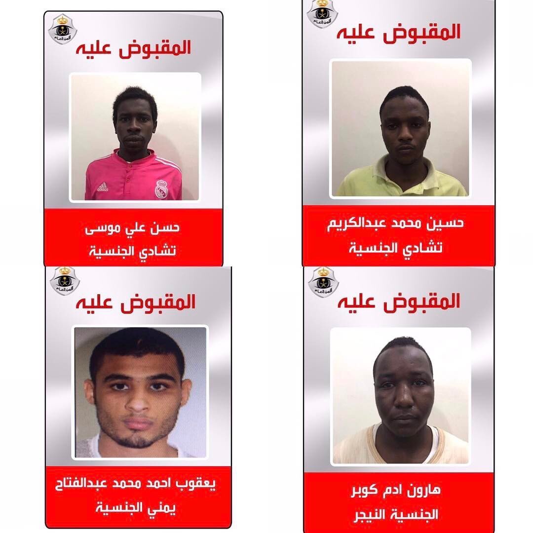 القبض على مجموعة من الشباب بالسعودية حاولوا دهس شرطي بالدباب (فيديو)