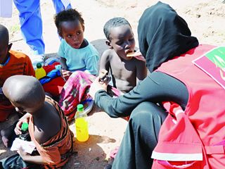 حملة إماراتية لإغاثة الصوماليين بعد زيارة غير معلنة للرئيس فرماجو 
