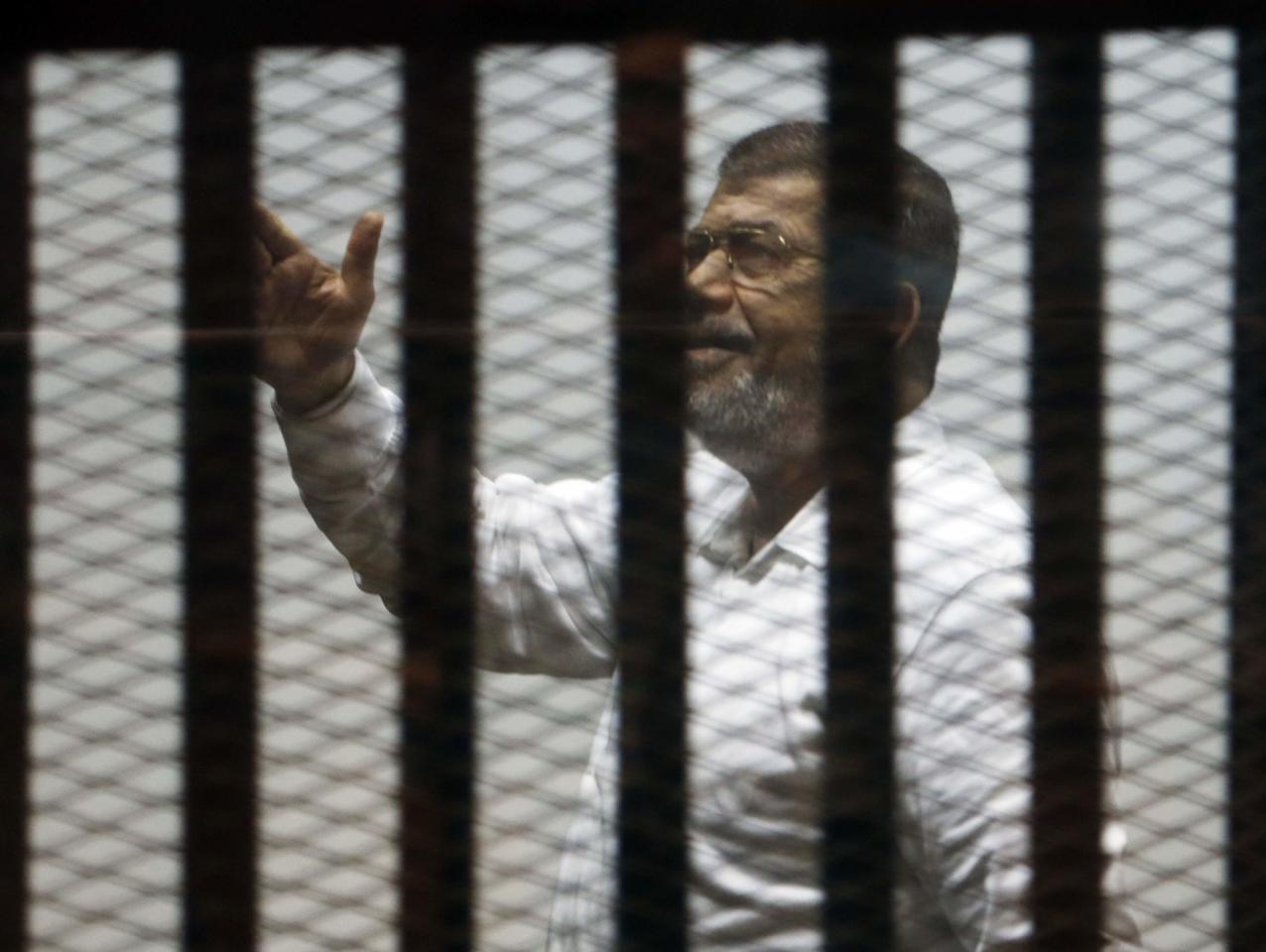 مرسي: لم ألتق أسرتي وهيئة الدفاع منذ 4 سنوات