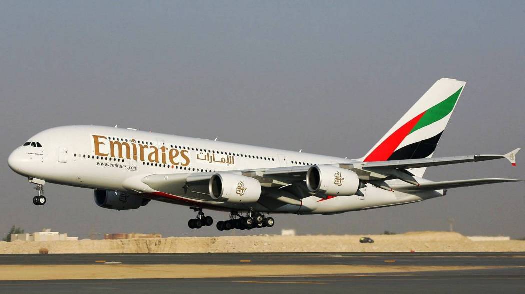 تونس تمنع "طيران الإمارات" من دخول مطاراتها