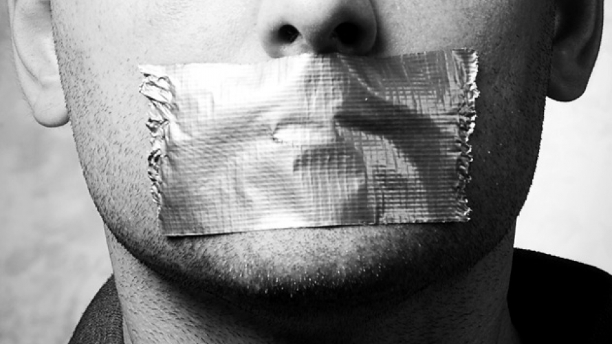 "فريدوم هاوس": الإمارات "غير حرة" في مجال الحريات الصحفية