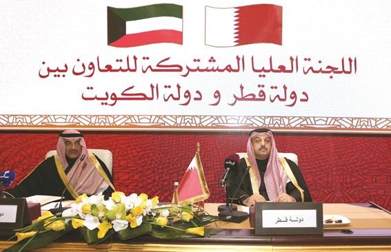 الدوحة والكويت يوقعان 9 اتفاقيات استراتيجية.. وقطر  تعزز خفر سواحلها