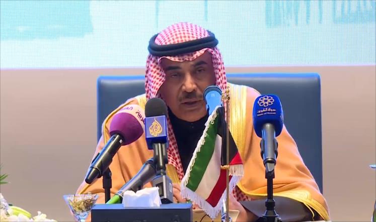 وزير الخارجية الكويتي يبحث في قطر الأزمة الخليجية