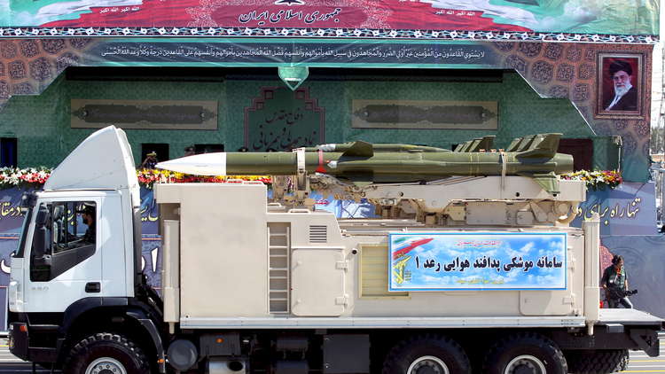 إسرائيل: إيران تنوي توريد صواريخ متطورة لـ"حماس"
