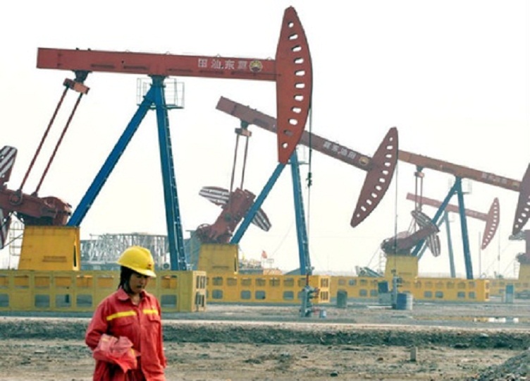 روسيا تتجاوز السعودية للمرة الرابعة في صدارة موردي النفط للصين