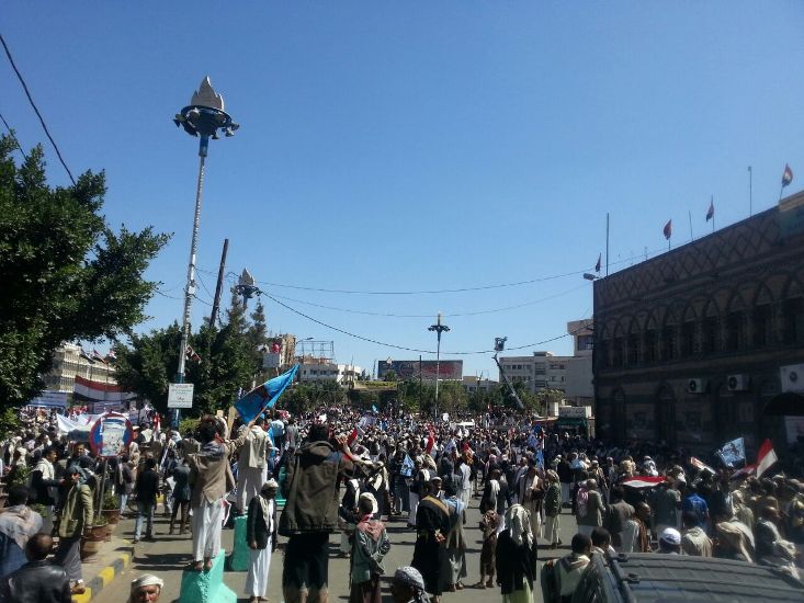  أنصار صالح يتظاهرون في صنعاء رفضاً للعقوبات المحتملة
