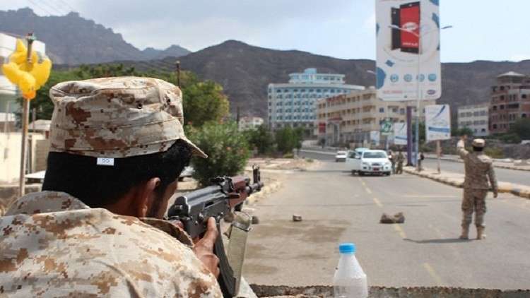 انفجار عنيف في عدن يستهدف قوات وشيوخا مدعومين من الإمارات