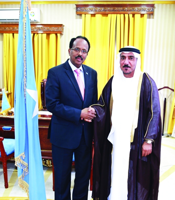 الرئيس الصومالي يشيد بمواقف الإمارات تجاه بلاده