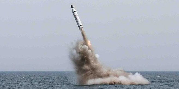 كوريا الشمالية تجري محاولة فاشلة لإطلاق صاروخ باليستي