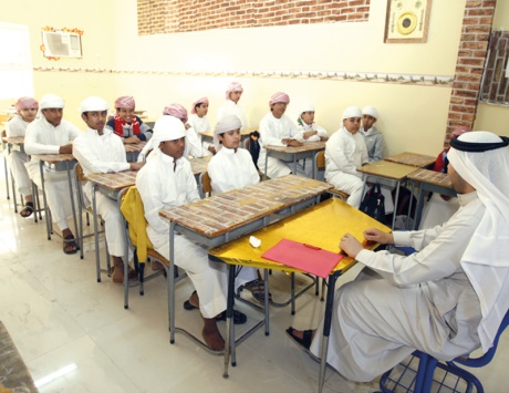 استطلاع يكشف أسباب عزوف المعلمين الإماراتيين عن التدريس