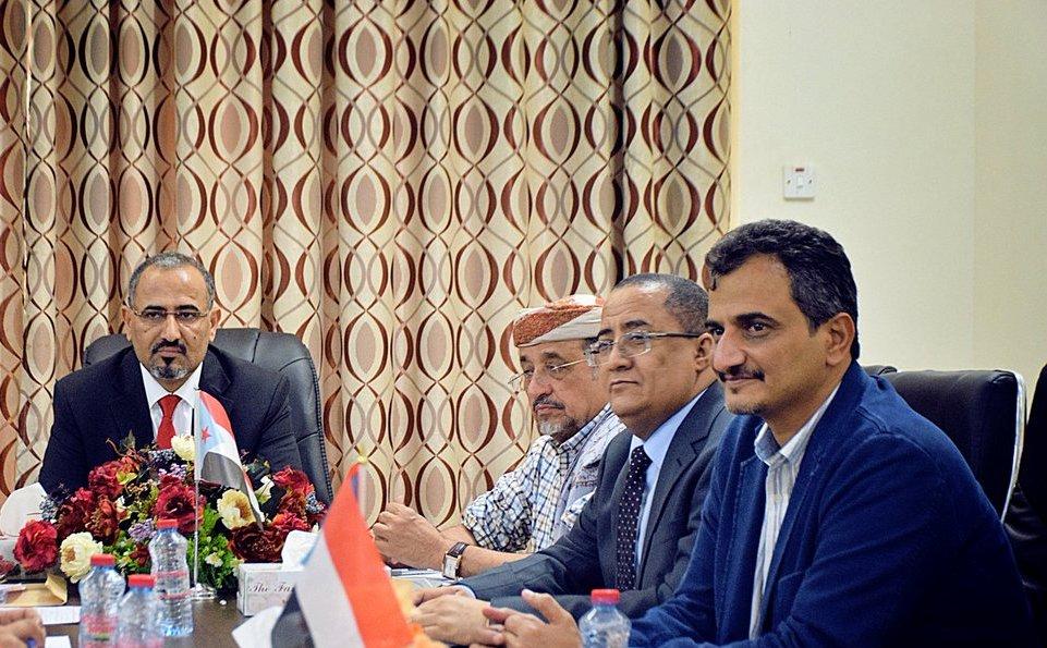 مجلس الزبيدي الانتقالي يعلن اعترافه بشرعية الرئيس هادي