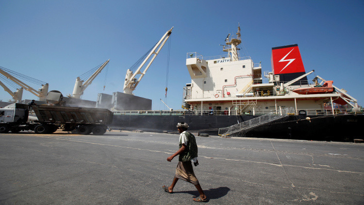 التحالف العربي يرحب بتصريحات المبعوث الأممي بخصوص ميناء الحديدة