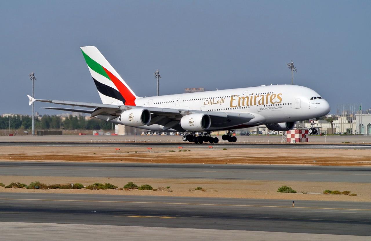 طيران الإمارات تحقق أرباحاً سنوية تبلغ 1.9 مليار دولار