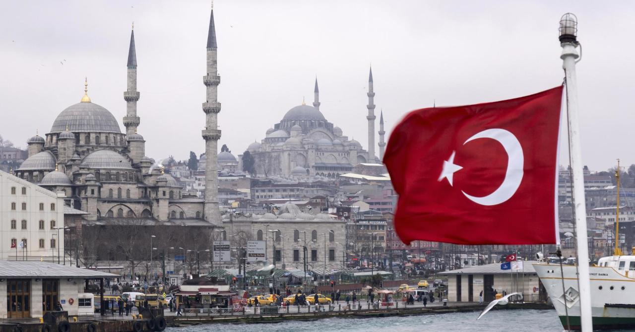 تركيا ترفع الفائدة لأول مرة منذ 3 سنوات لتحسين سعر الليرة
