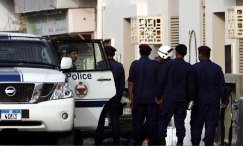 البحرين: إحالة 12 شخصا الى المحكمة بتهمة الشروع بقتل أفراد الشرطة 