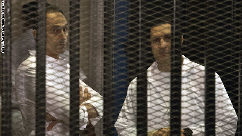 مصر: الحكم بإخلاء نجلي مبارك في قضية الكسب غير المشروع