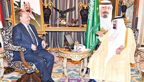 قمة سعودية يمينة تبحث التطورات المنطقة والعلاقات الثنائية 