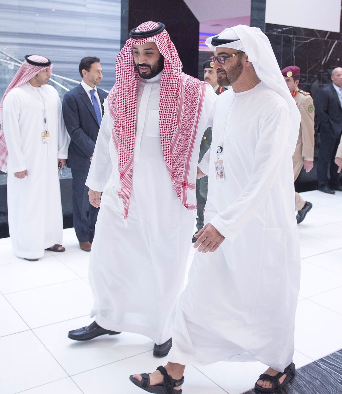 لوموند: محمد بن سلمان يستنسخ قمع الإمارات التي سلبتها أبوظبي الإرادة