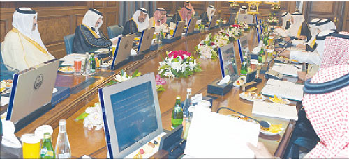 أمراء المناطق السعودية يبحثون تعزيز الأمن 