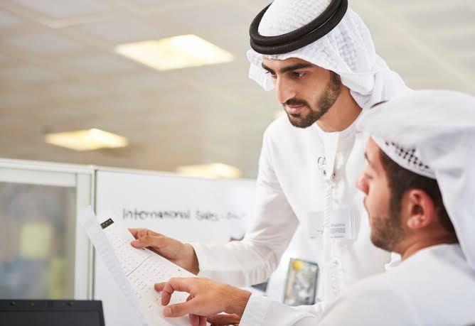 نقاش حول "نافس" ورواتب الخريجين.. بين دعم التوطين ومخاوف ضعف الأجور والترقيات
