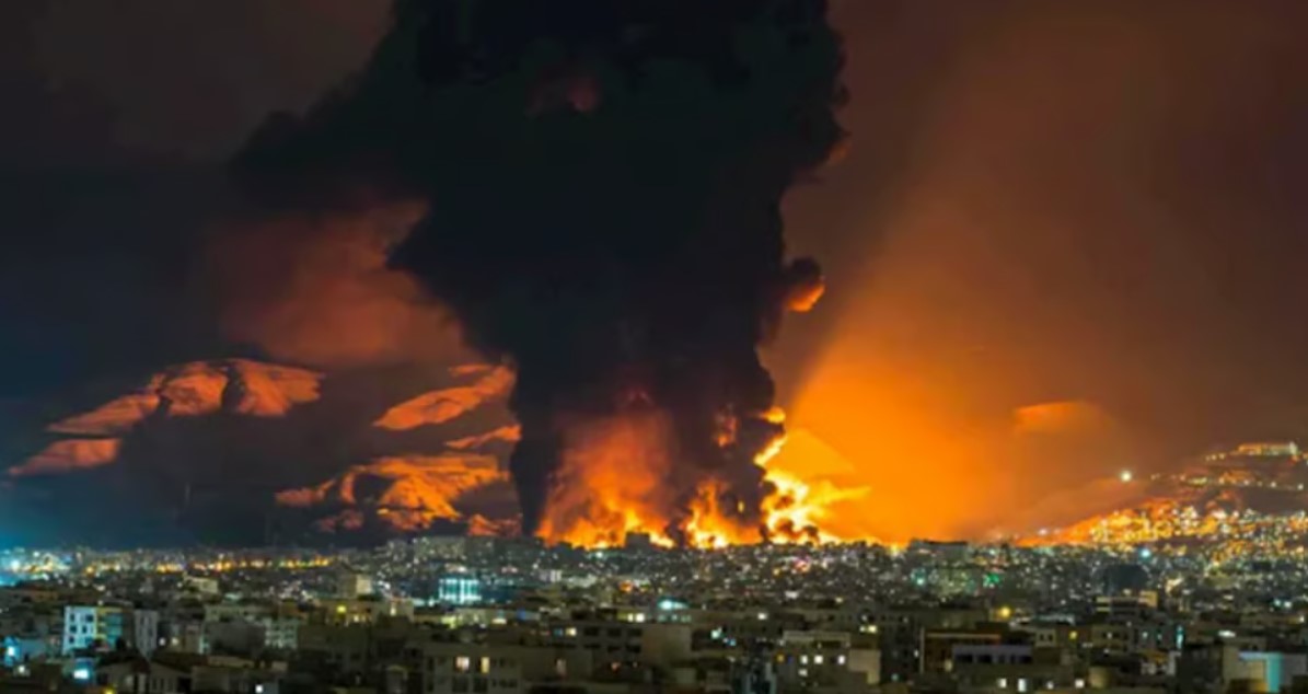 الولايات المتحدة تشن هجمات واسعة على إيران بعد مقتل جنديين.. وخامنئي يتوعد