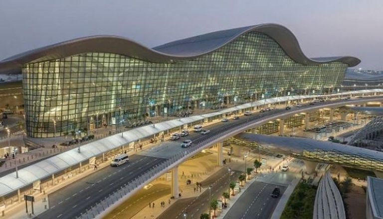 قتيل ومصابون في اعتراض مسيرة إيرانية استهدفت مطار زايد الدولي بأبوظبي