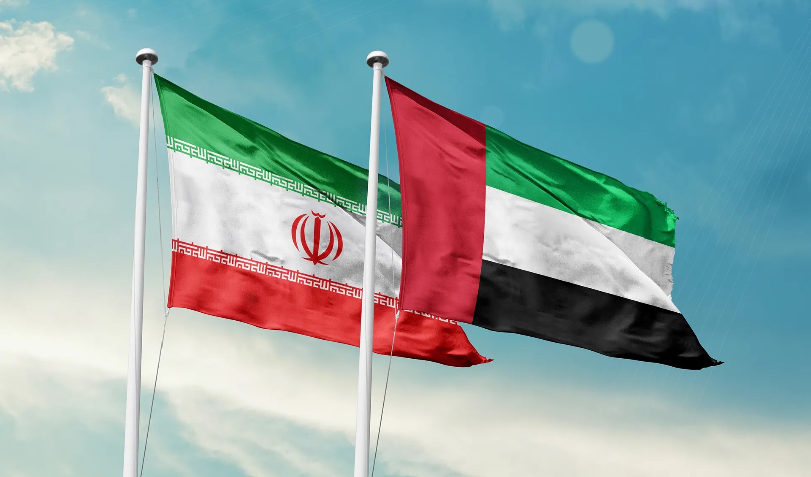 الإمارات تعلق التبادل التجاري والمالي مع إيران إثر هجوم بصاروخين باليستيين