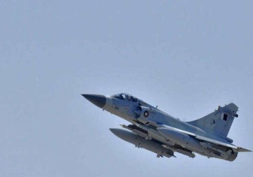 الدفاع القطرية: تصادم طائرتين عسكريتين ونجاة الطيارين