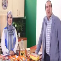 "تويتر" يسخر من دجاجة الداعية المثير للجدل عمر خالد