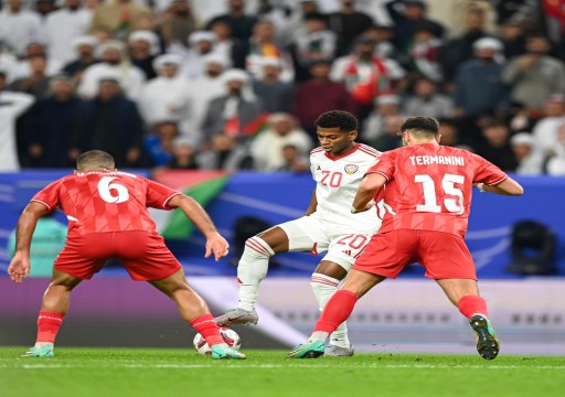 "الأبيض" يطبق خطة مواجهة طاجيكستان في كأس آسيا بقطر