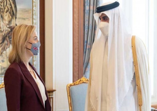 أمير قطر يبحث مع وزيرة الخارجية البريطانية الأمن في المنطقة