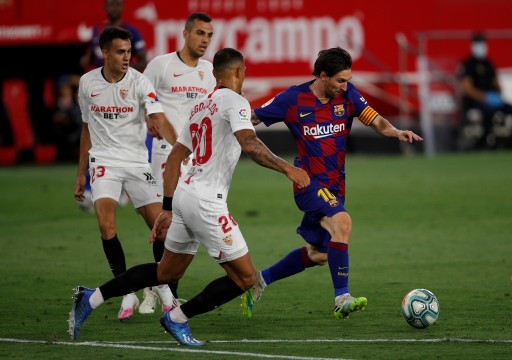 التعادل السلبي يحسم مباراة برشلونة وإشبيلية في الدوري الإسباني