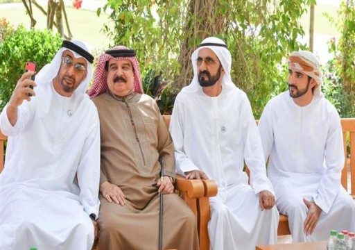 محمد بن راشد يستقبل ملك البحرين