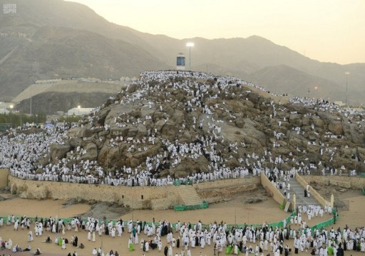 خطيب عرفات يدعو لــ"صيانة الدماء" ومنع "تأجيج الصراعات"