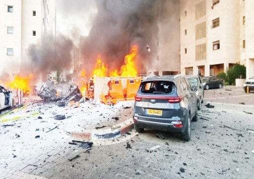 إصابة ستة إسرائيليين إثر سقوط صواريخ في تل أبيب وعسقلان