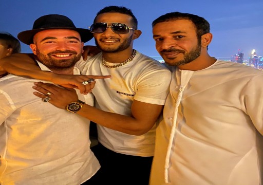 حملة استنكار واسعة لصور الممثل المصري محمد رمضان مع إسرائيليين في دبي