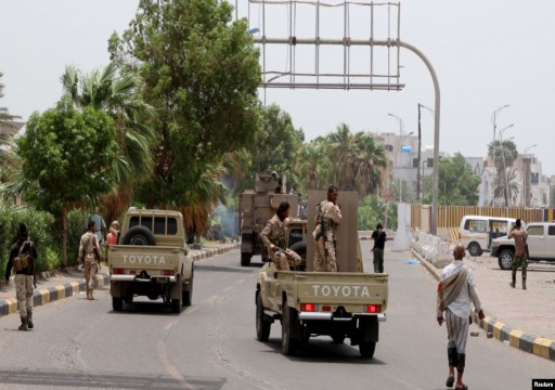 اليمن.. الانتقالي الجنوبي ينفي انسحابه من المواقع الحكومية في عدن