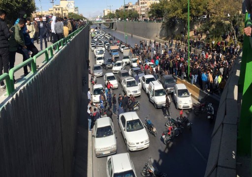 إيران.. الحرس الثوري يحتجز نحو 100 من قادة الاحتجاجات الأخيرة