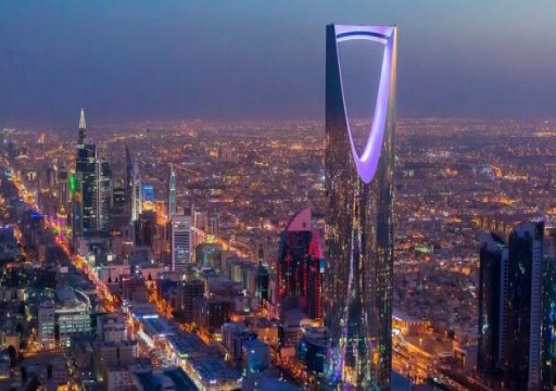 "بلومبيرغ": صراع اقتصادي يهدد التحالف والصداقة بين السعودية والإمارات