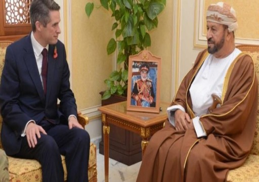 سلطنة عمان تجري محادثات عسكرية مع بريطانيا في لندن