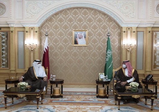 أمير قطر يلتقي محمد بن سلمان في الرياض لبحث تعزيز التعاون والتطورات الإقليمية