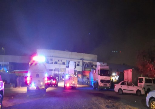 الدفاع المدني في عجمان يخمد حريقا بالصناعية دون إصابات