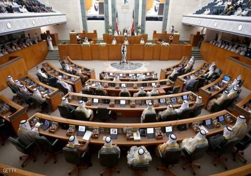 الحكومة الكويتية تنفي صدور أي توصية وزارية بحل البرلمان